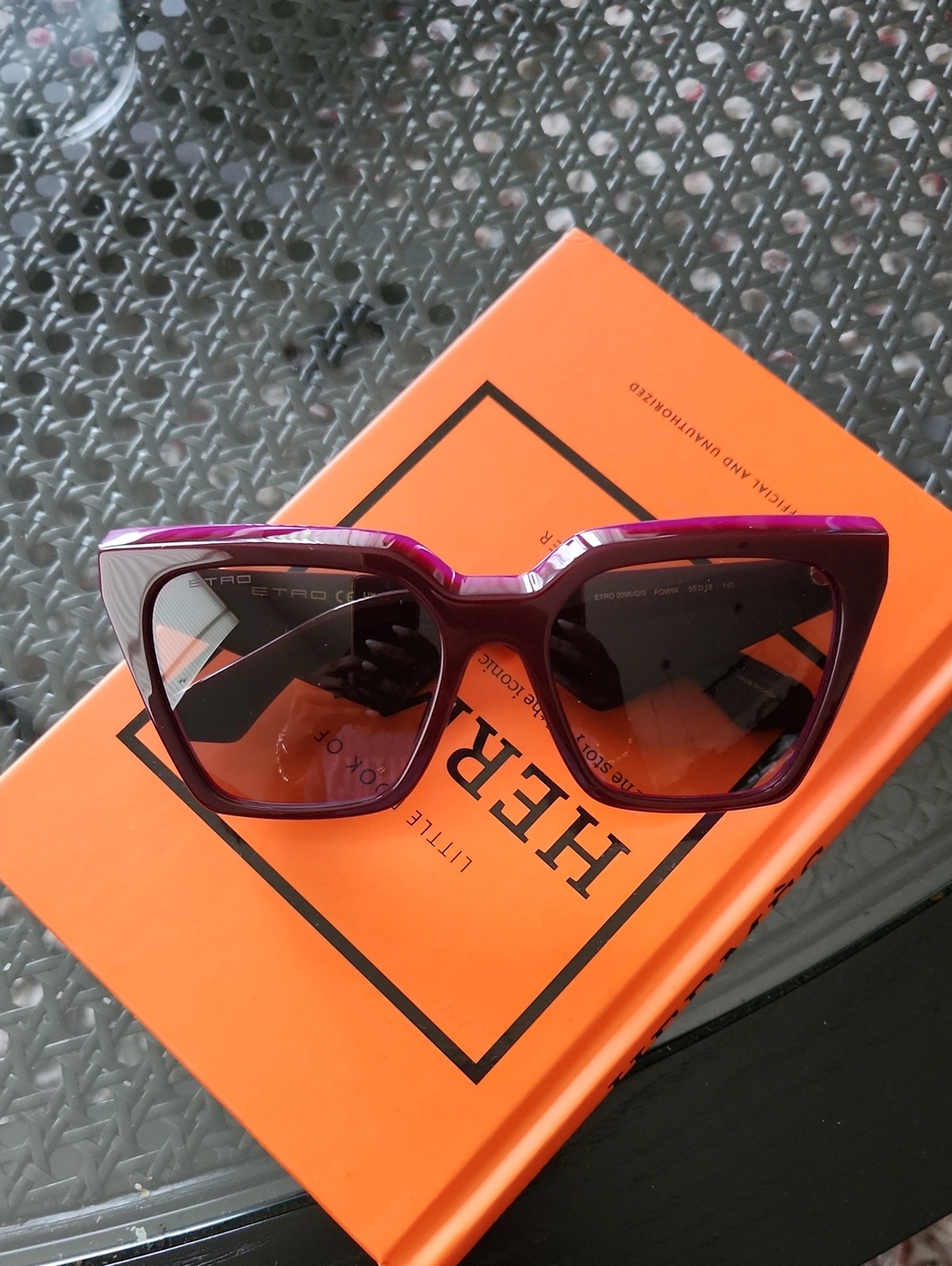 Etro Purple Cat-Eye Sunglasses with Gradient Lenses